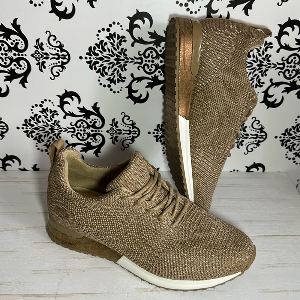 Urban sport by J Slides Gold Beige casual athletic sneakers size 8